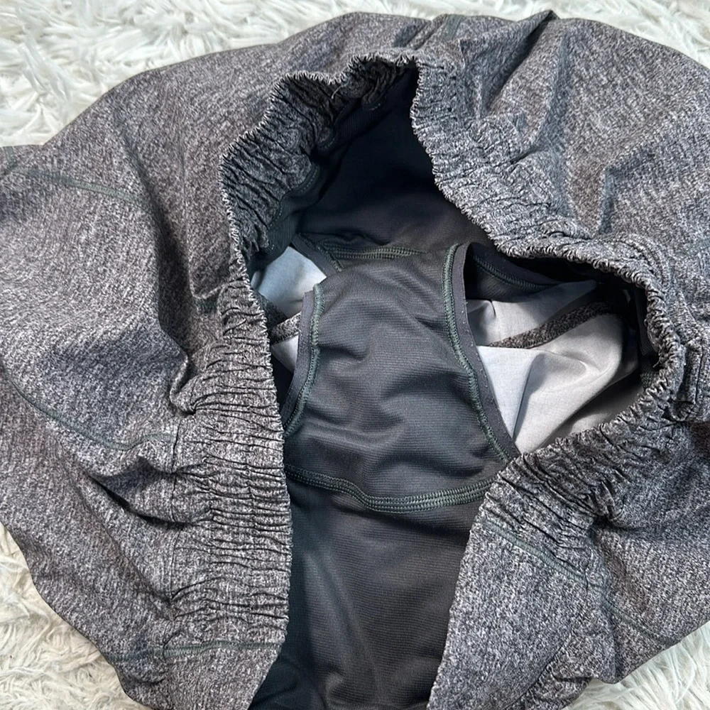 Lululemon Hotty Hot Short 2.5